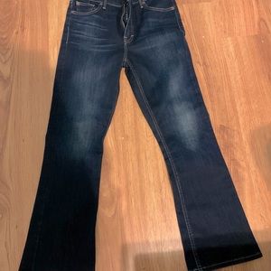 Lucky jeans for the petite women!